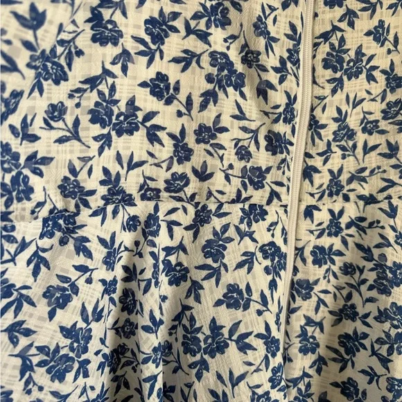 by & by Blue & White Floral Tiered Mini Dress - Juniors - Picture 3 of 4